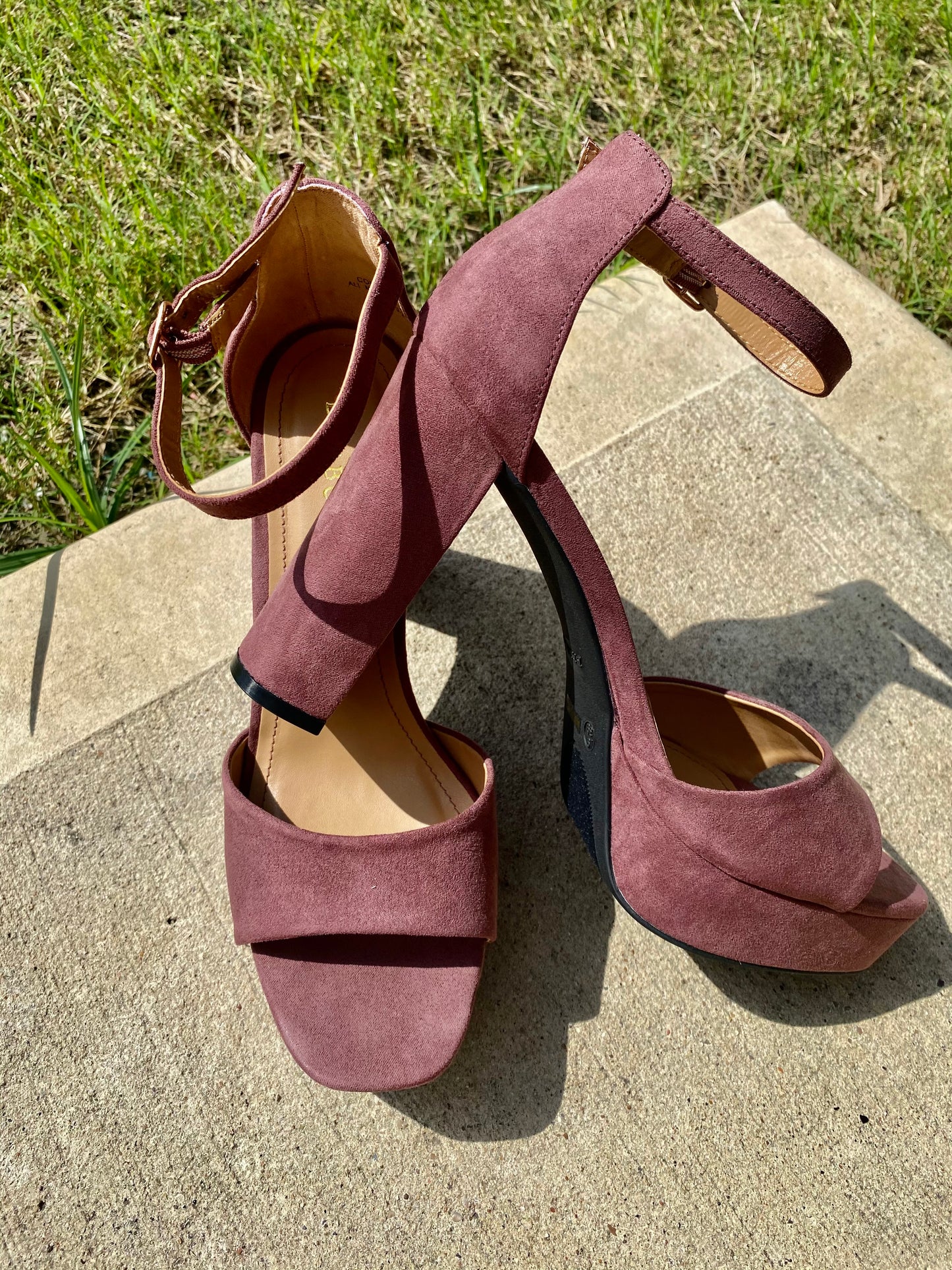 Purple bulky heel